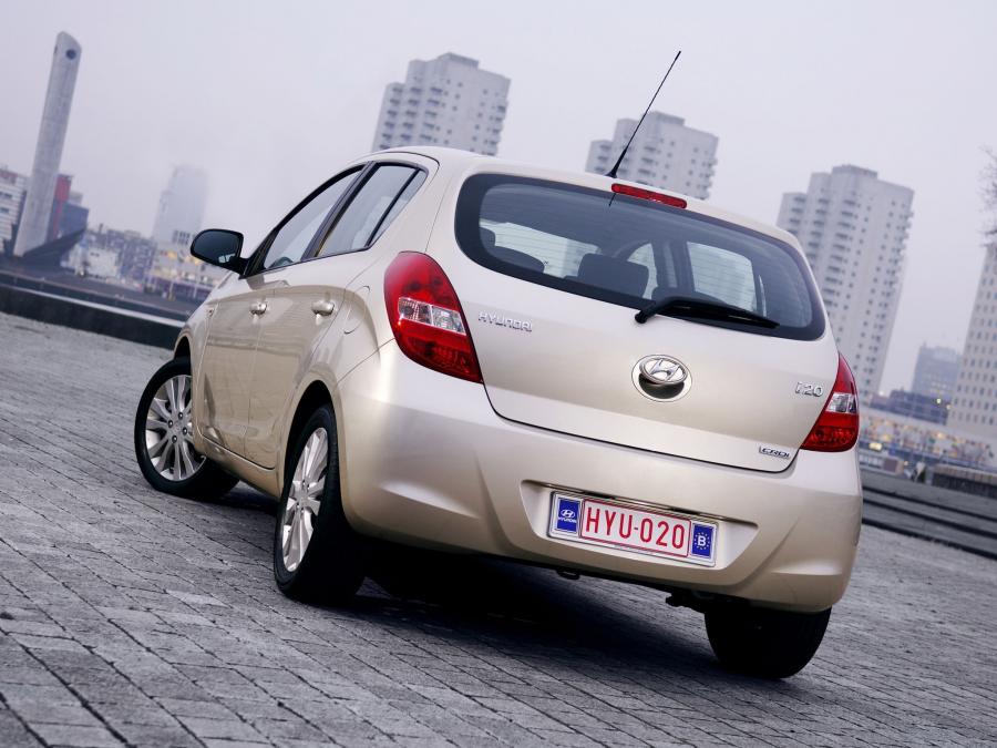  Hyundai i20 5-Door 2008 года  (фото 13 из 30)
